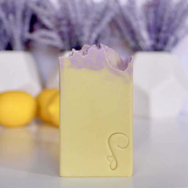 yellow lemon lavender bar with lemons and lavender in the background