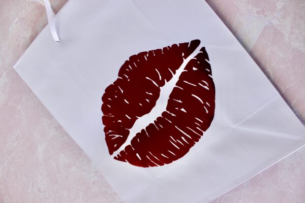 Smooches Medium Gift Bag - Image 2